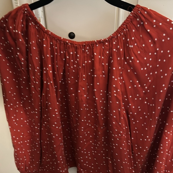New Olivaceous Top Size S - Picture 4 of 7